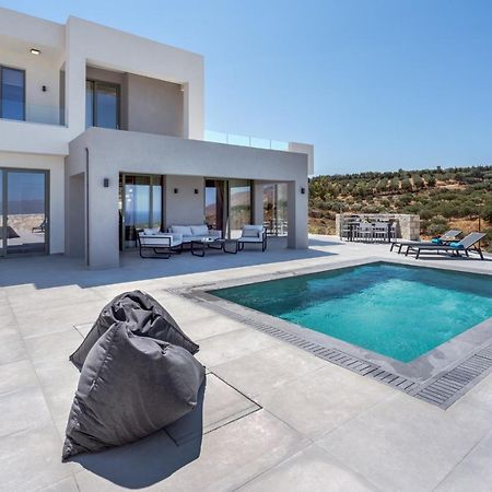 Luxurious Villa Cretan Aura With Private Heated Pool, Jacuzzi And Playroom Agios Ioannis  Buitenkant foto