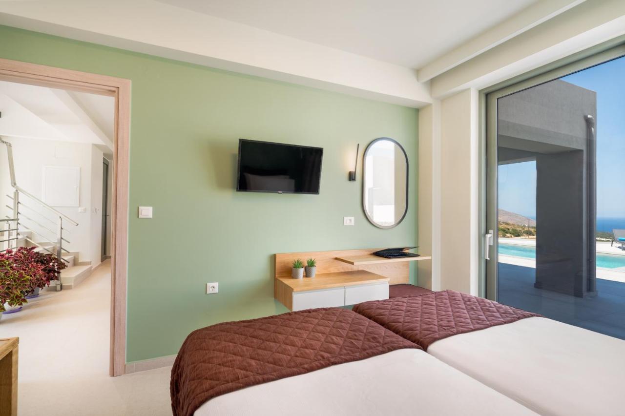 Luxurious Villa Cretan Aura With Private Heated Pool, Jacuzzi And Playroom Agios Ioannis  Buitenkant foto