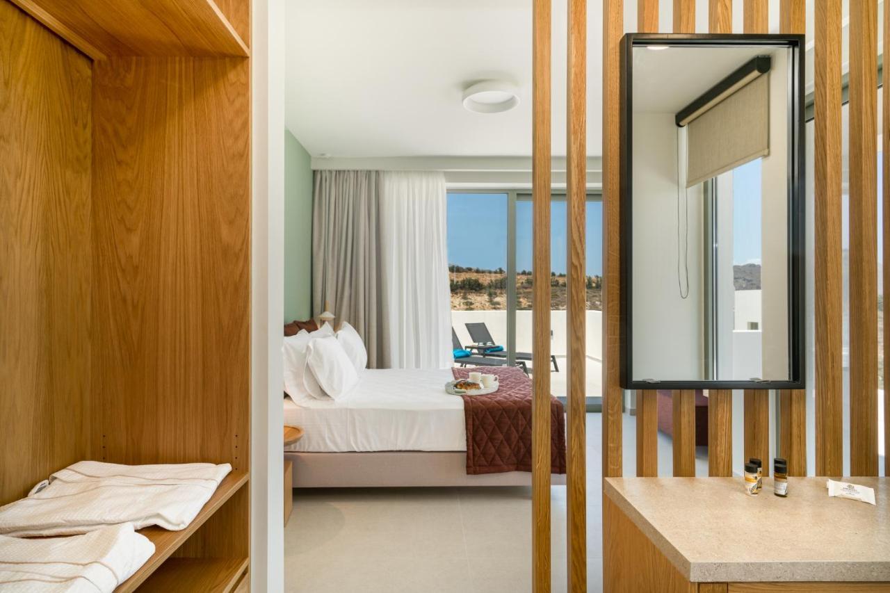 Luxurious Villa Cretan Aura With Private Heated Pool, Jacuzzi And Playroom Agios Ioannis  Buitenkant foto